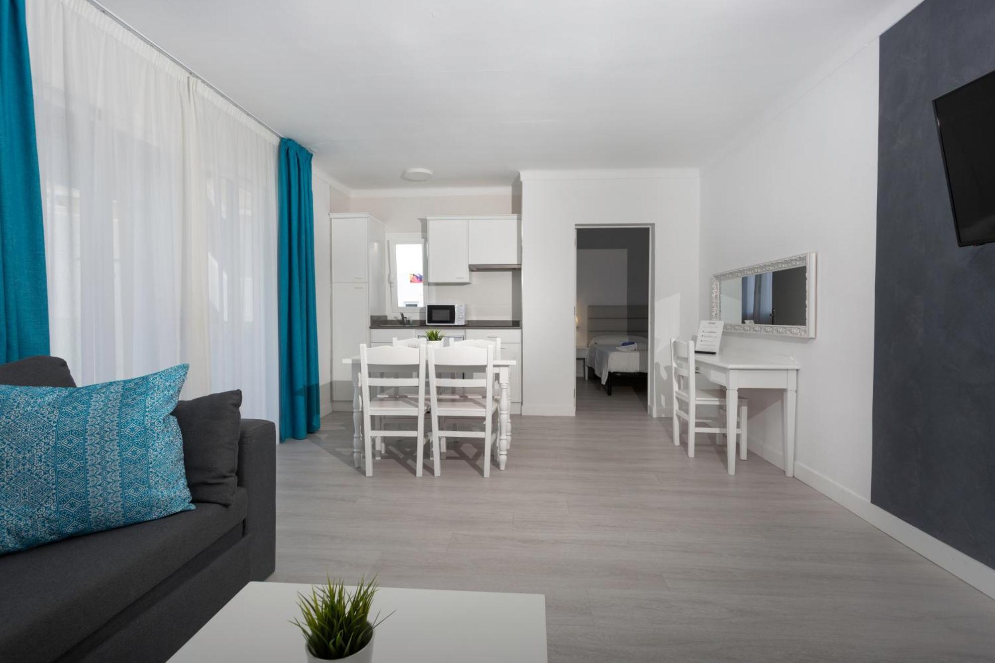 Ferrera Suites カラ・フェレーラ エクステリア 写真